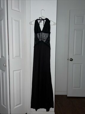 Black Lace Halter Evening Dress